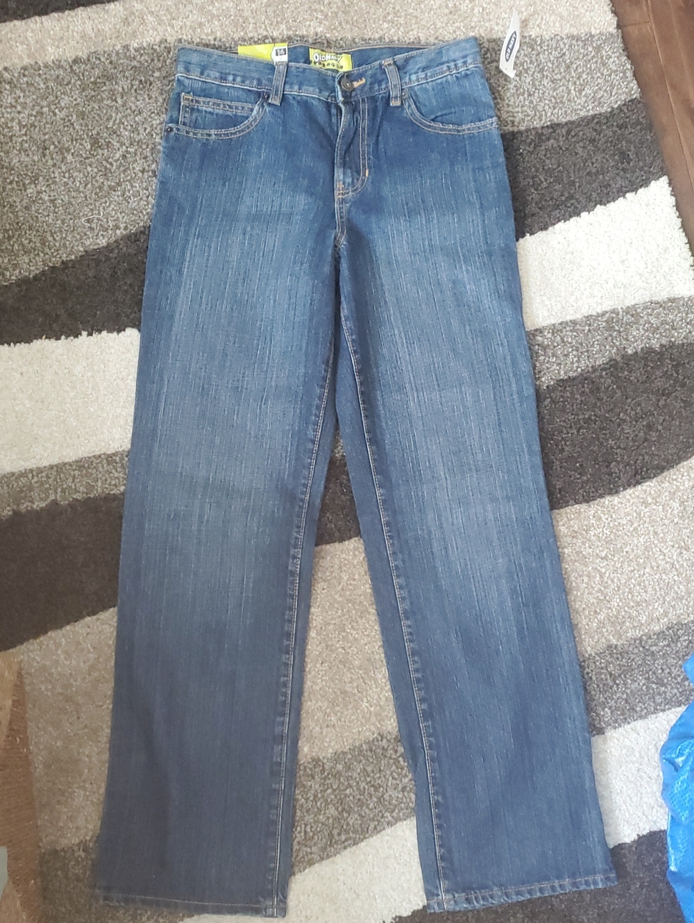 Old Navy Regular Straight-Leg Jeans in Medium Blue Size 14 Boys New With Tags